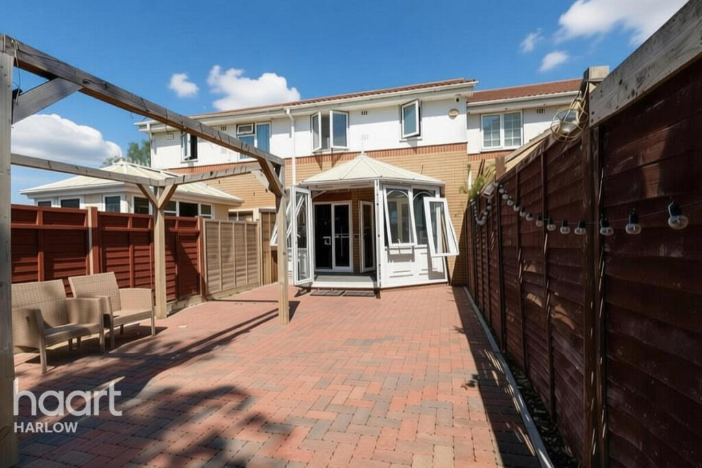 House in Harlow, Potter Street - View 4