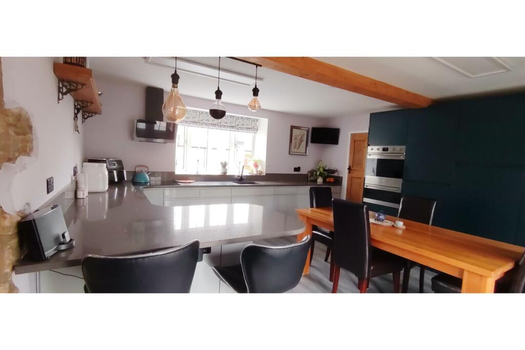 Slipton Lane, Kettering, NN14 - View 5