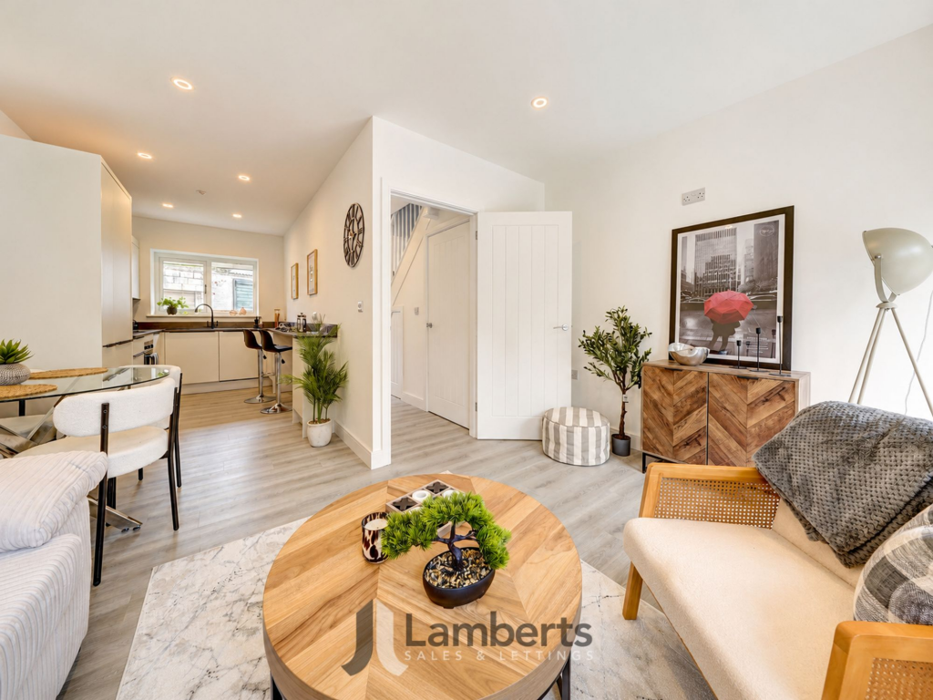 Marlfield Lane, Lakeside, B98 photo 5
