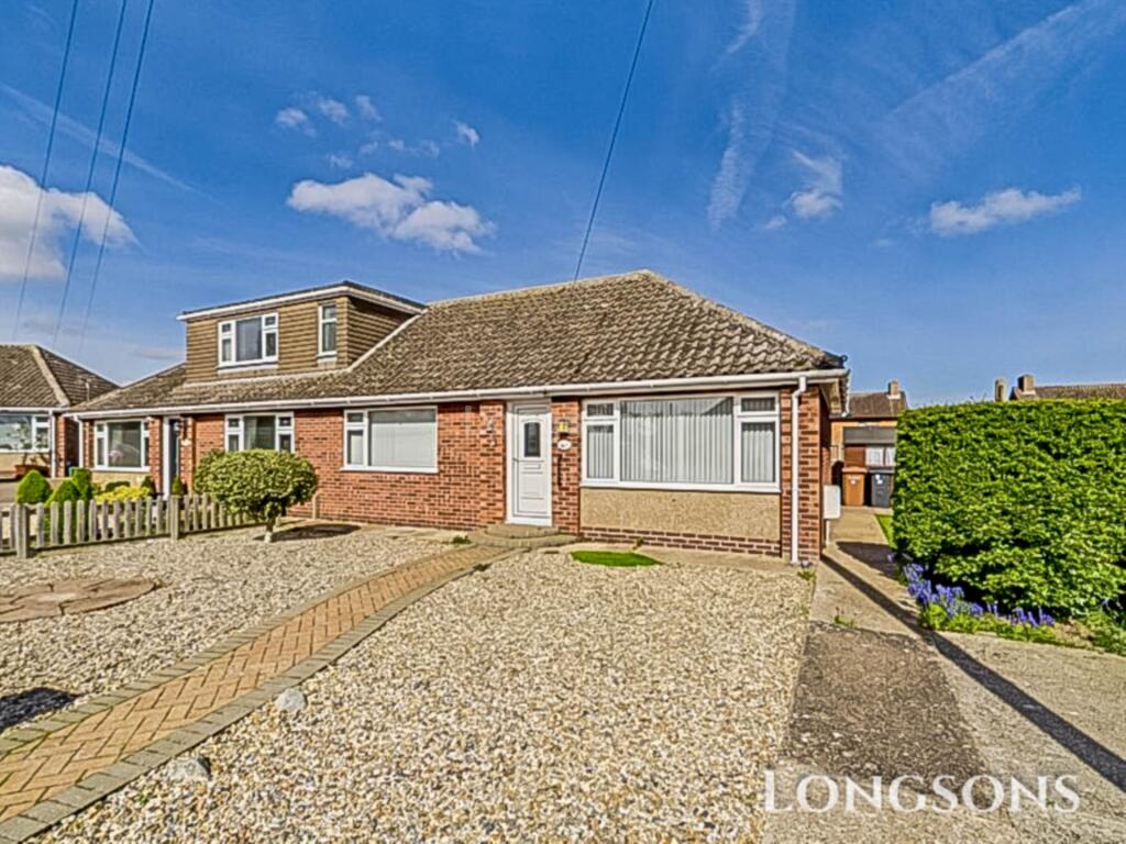 Main image of property: The Oval, Saham Toney