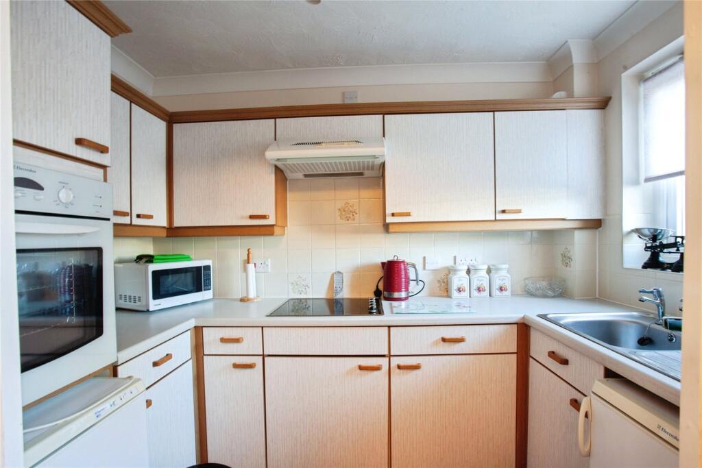 Flat 19, King Court, 358 Manchester Road, Sheffield, South Yorkshire S10 5DQ photo 4