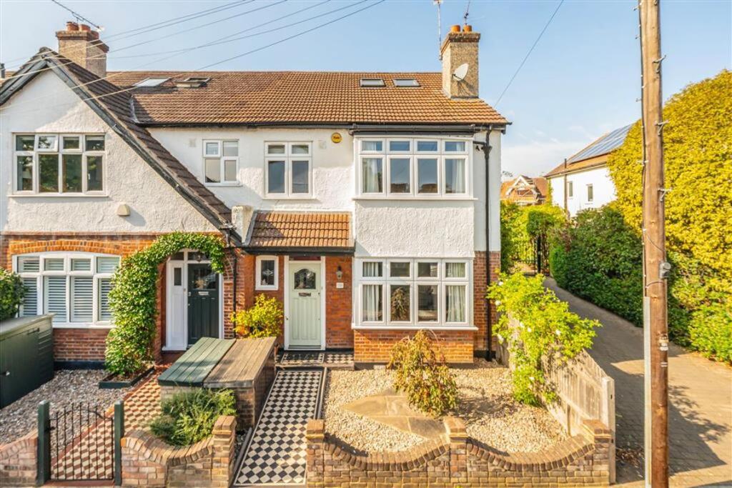 Main image of property: Cambridge Crescent, Teddington