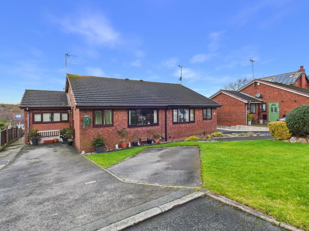 Main image of property: BARMHOUSE CLOSE, HYDE, SK14 3DA