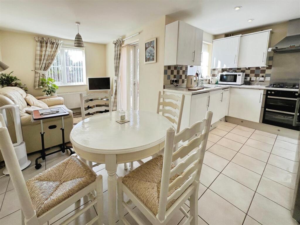 House in Shrewsbury - View 2