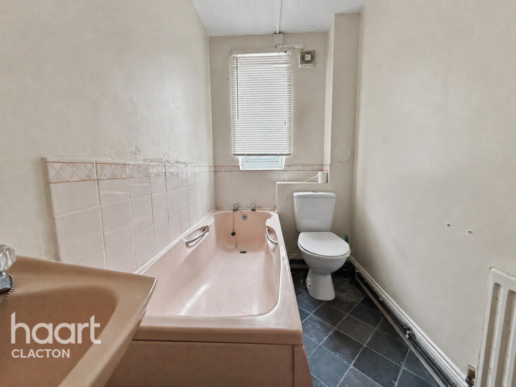 Apartment in Colchester - More