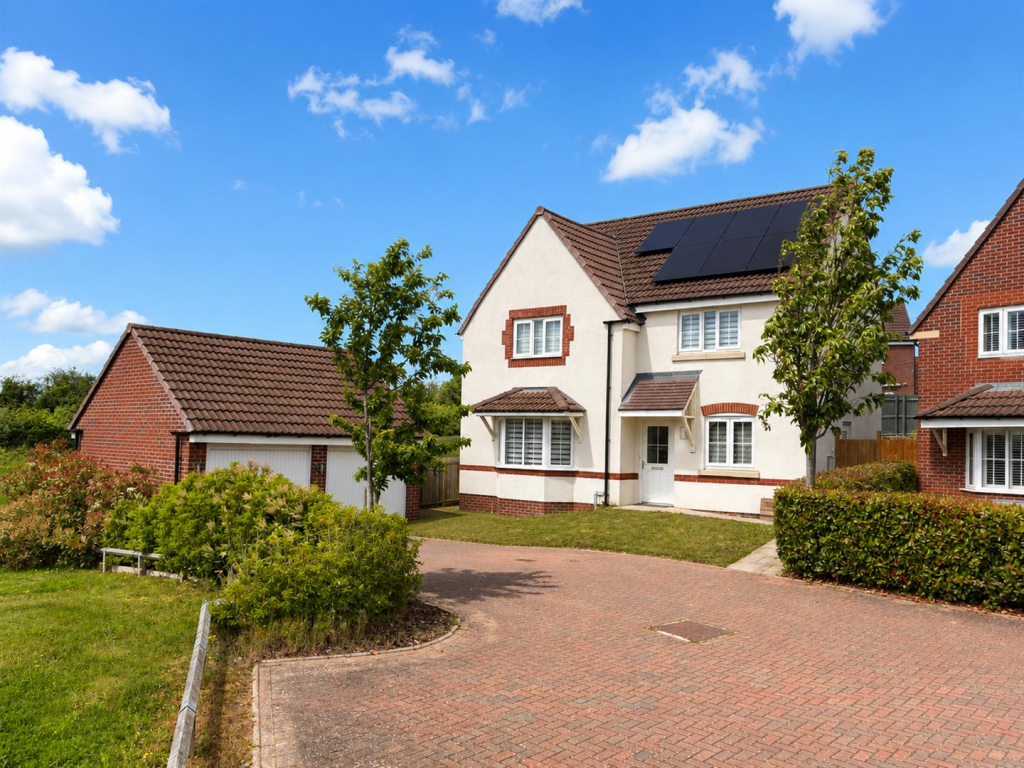 Main image of property: Lambourne Close, Evesham
