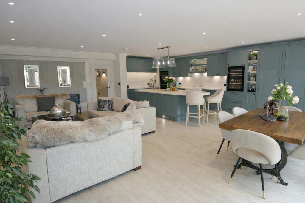House in Runnymede, Egham Wick - View 3