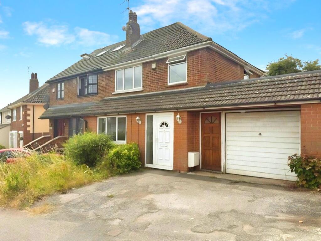 Main image of property: Eighth Avenue, Sundon Park, Luton, LU3