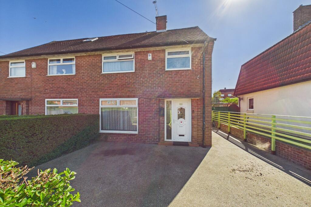 Main image of property: Stanks Gardens, Leeds, West Yorkshire, LS14