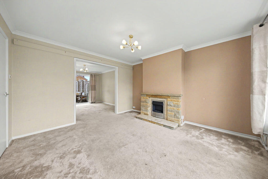 House in Chesterfield, Derbyshire - View 5