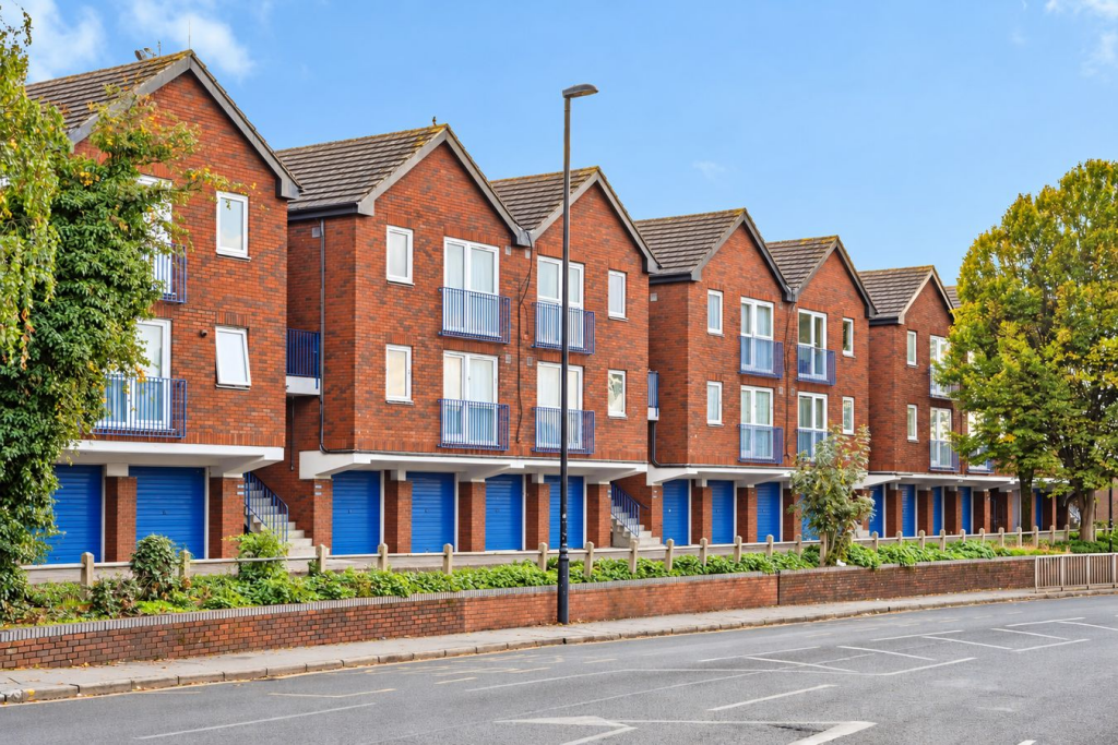 Main image of property: Whitehorse Lane, London, SE25