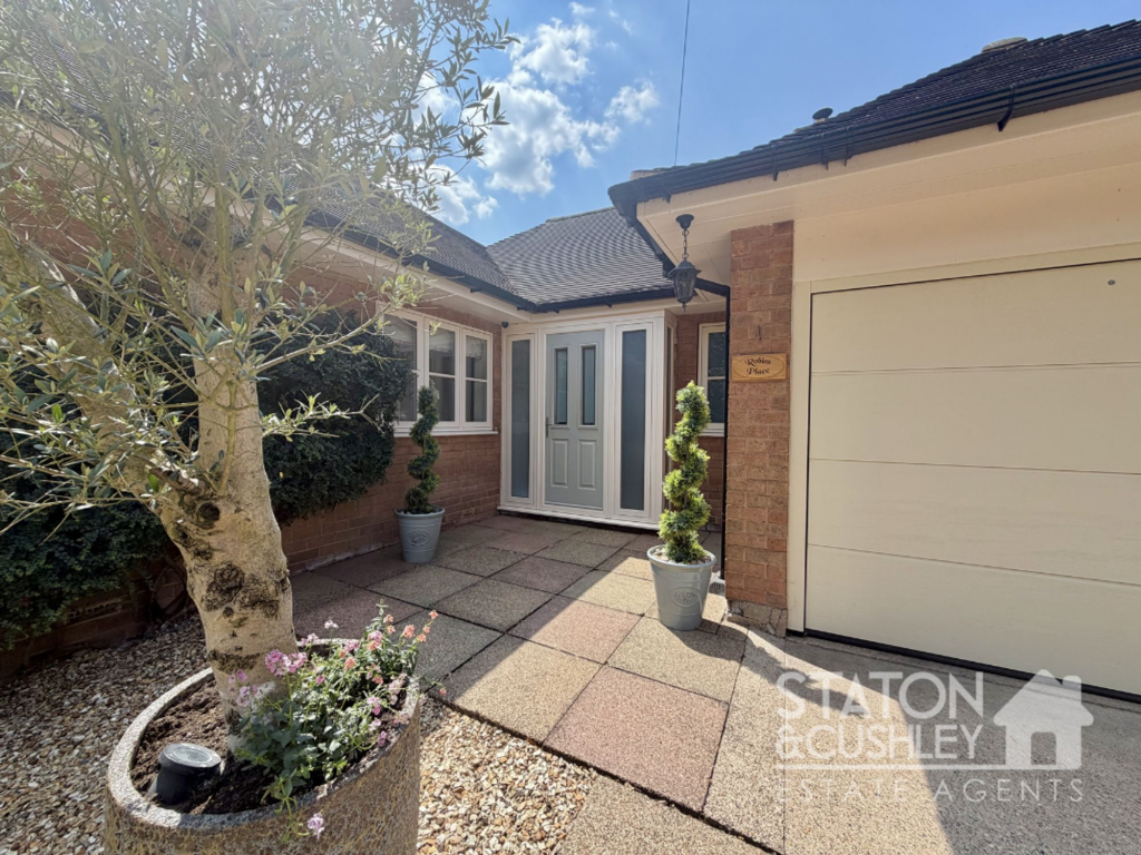 Oak Tree Lane, Mansfield, NG18 - View 2