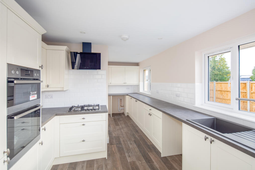 Swift Close, Bicester, Oxfordshire photo 2