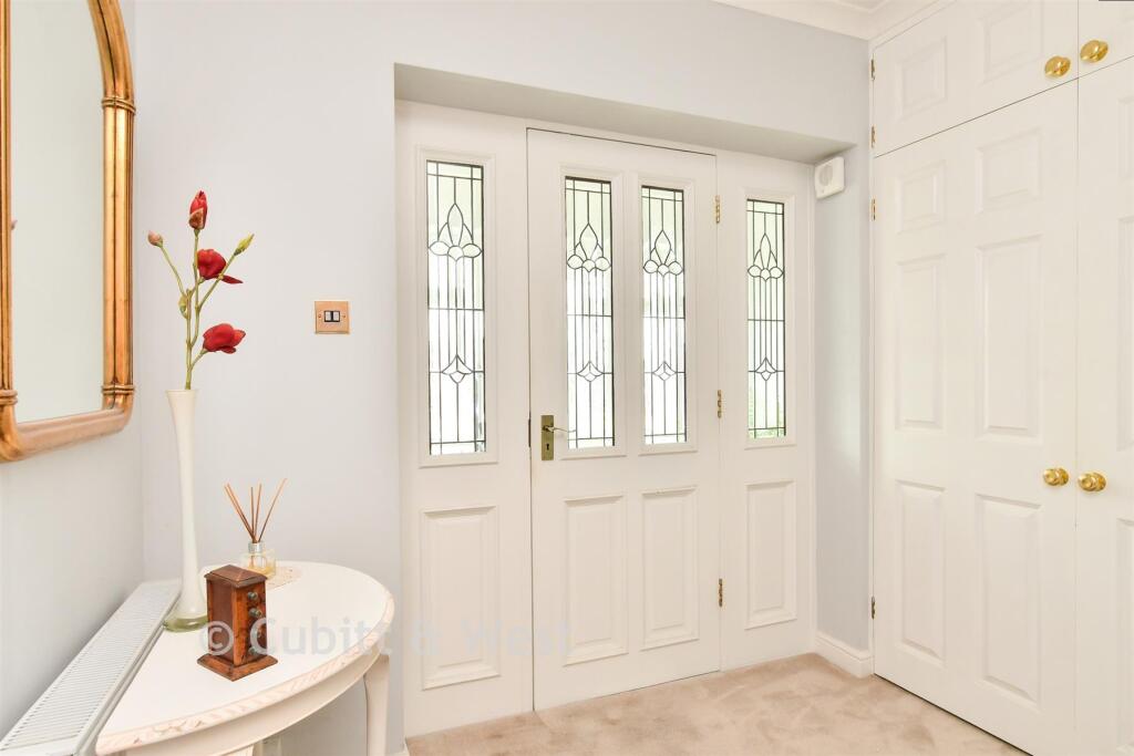 House in Brighton - View 5