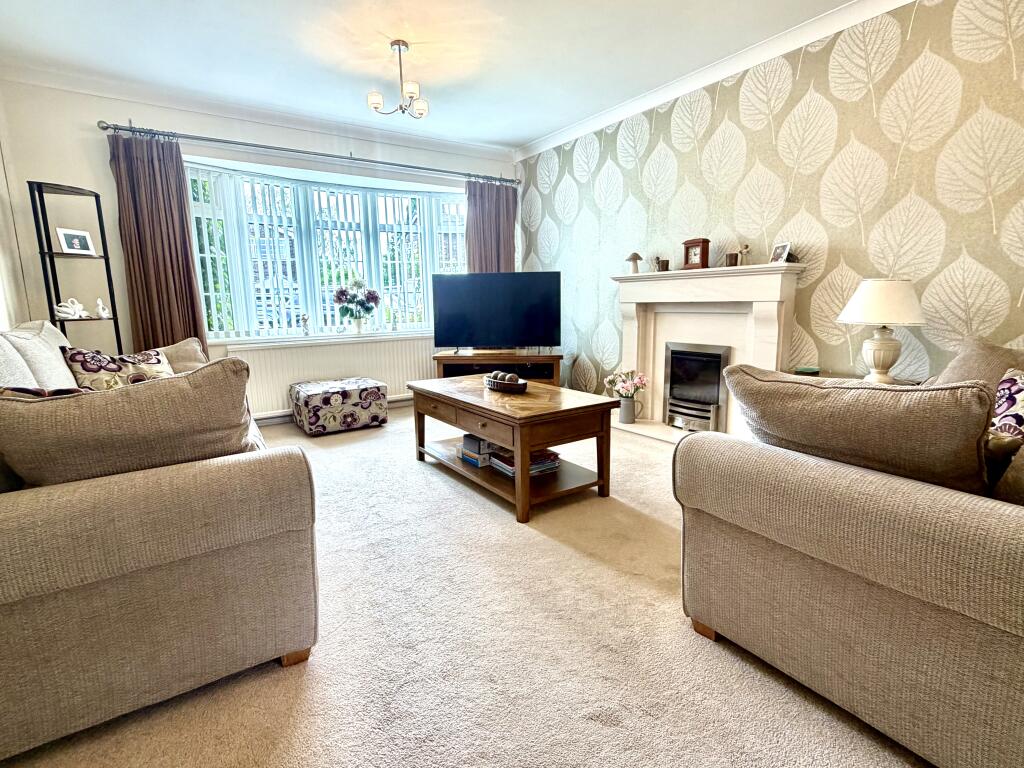Shepley Close, Hazel Grove photo 2