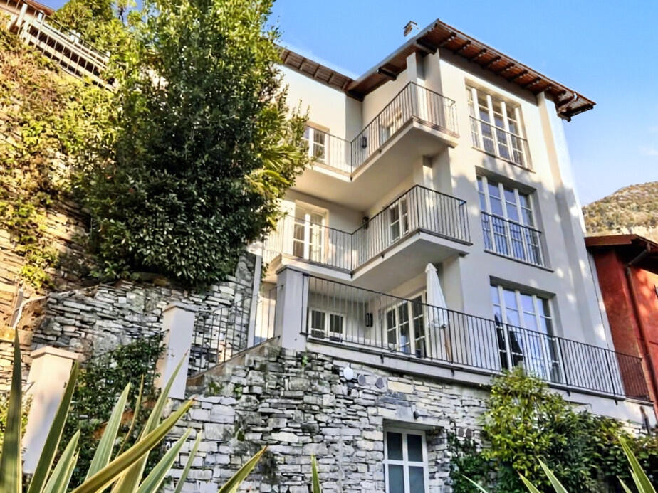 Main image of property: Carate Urio, Como, Lombardy