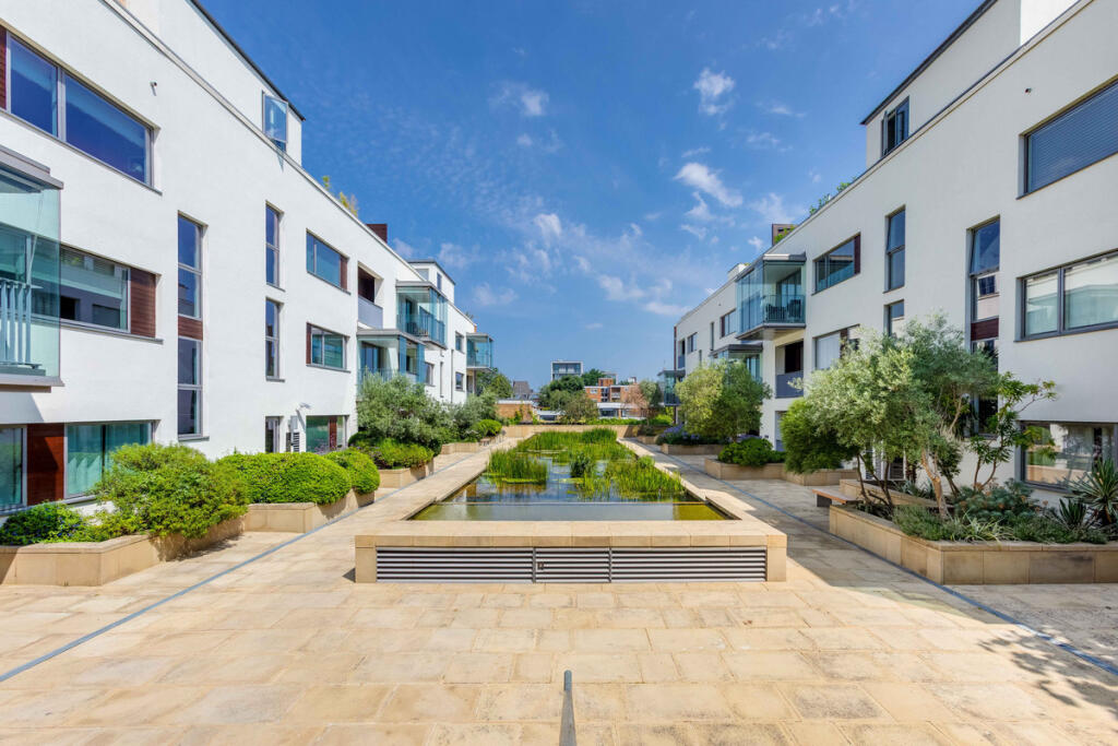 Main image of property: Carlton Drive, London, SW15
