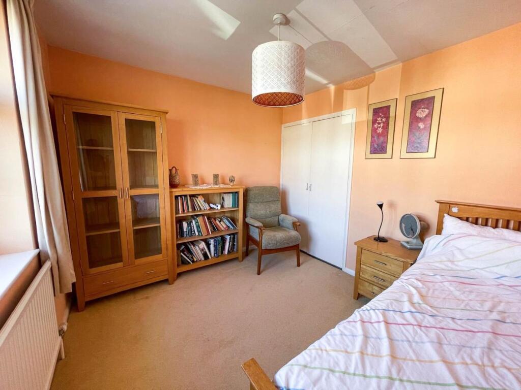 House in Cambridge - More