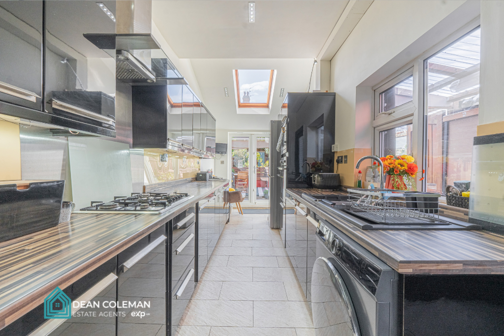 Main image of property: Midland Road, Cotteridge, B30 2ES