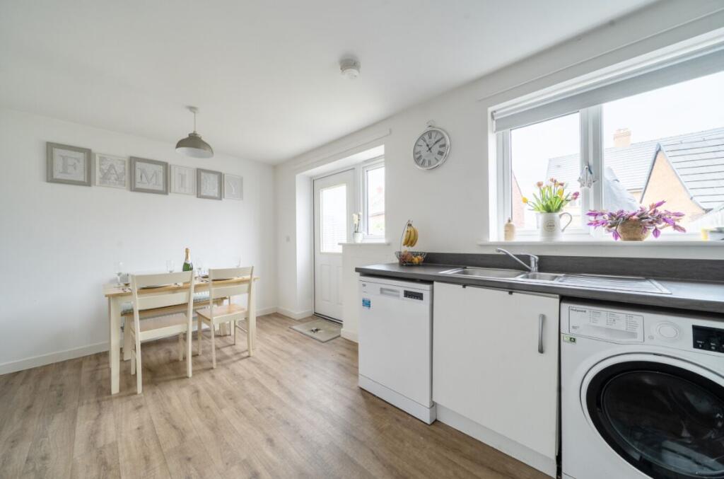 House in Houghton Conquest, Central Bedfordshire - View 5