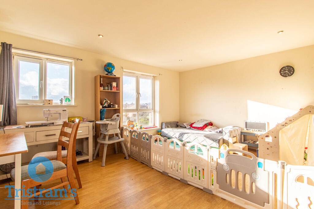 Apartment in Nottingham, Nottinghamshire - View 3
