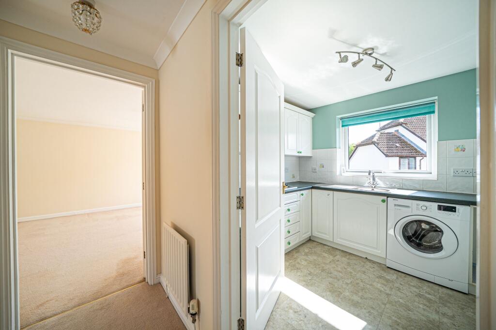 Apartment in Salisbury - More