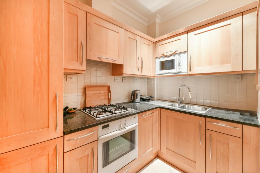 The Bromptons, South Kensington, London – pohled 5