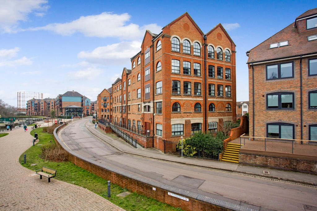 Main image of property: Whitefriars Wharf, Tonbridge