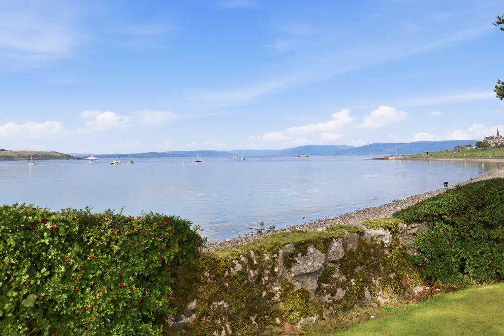 Apartment in Kilmarnock - View 2