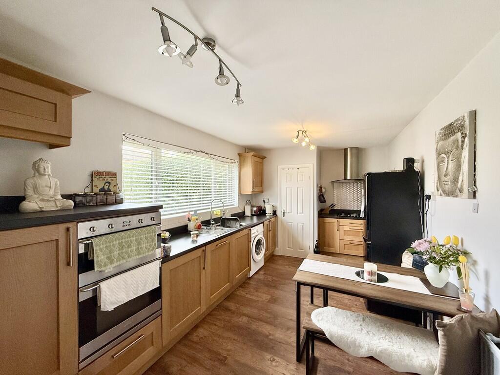 Main image of property: Birkin Avenue, Radcliffe-on-trent, Nottingham