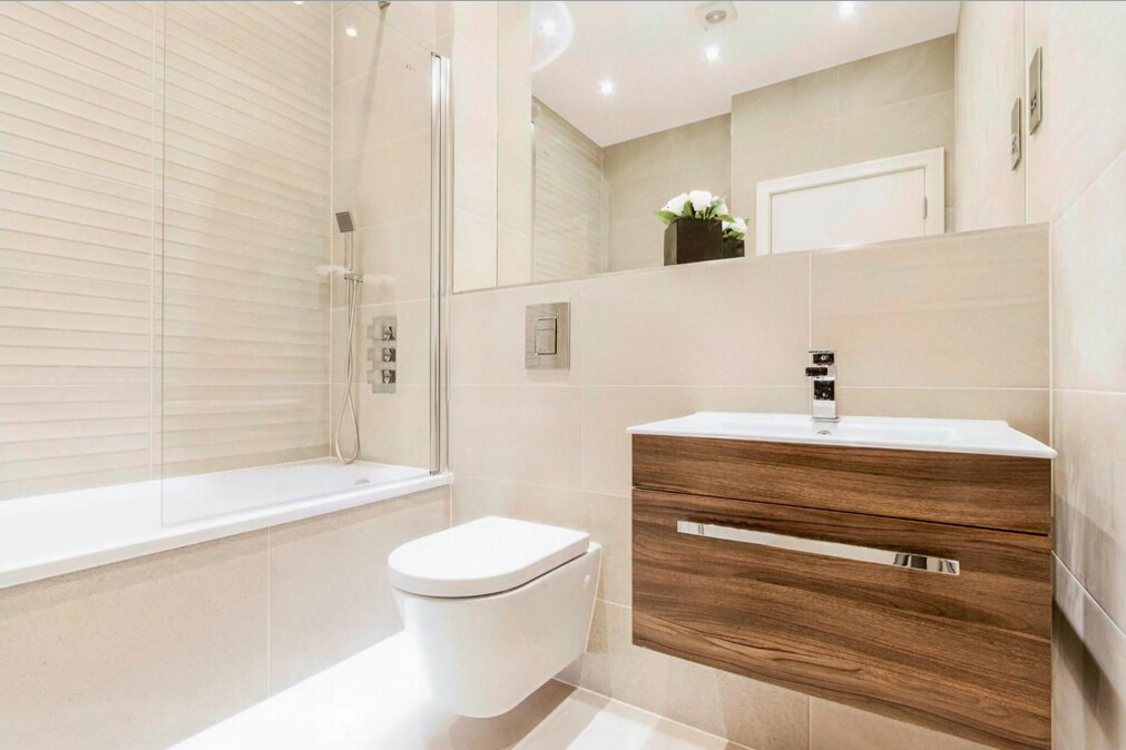 House in Reading - View 4