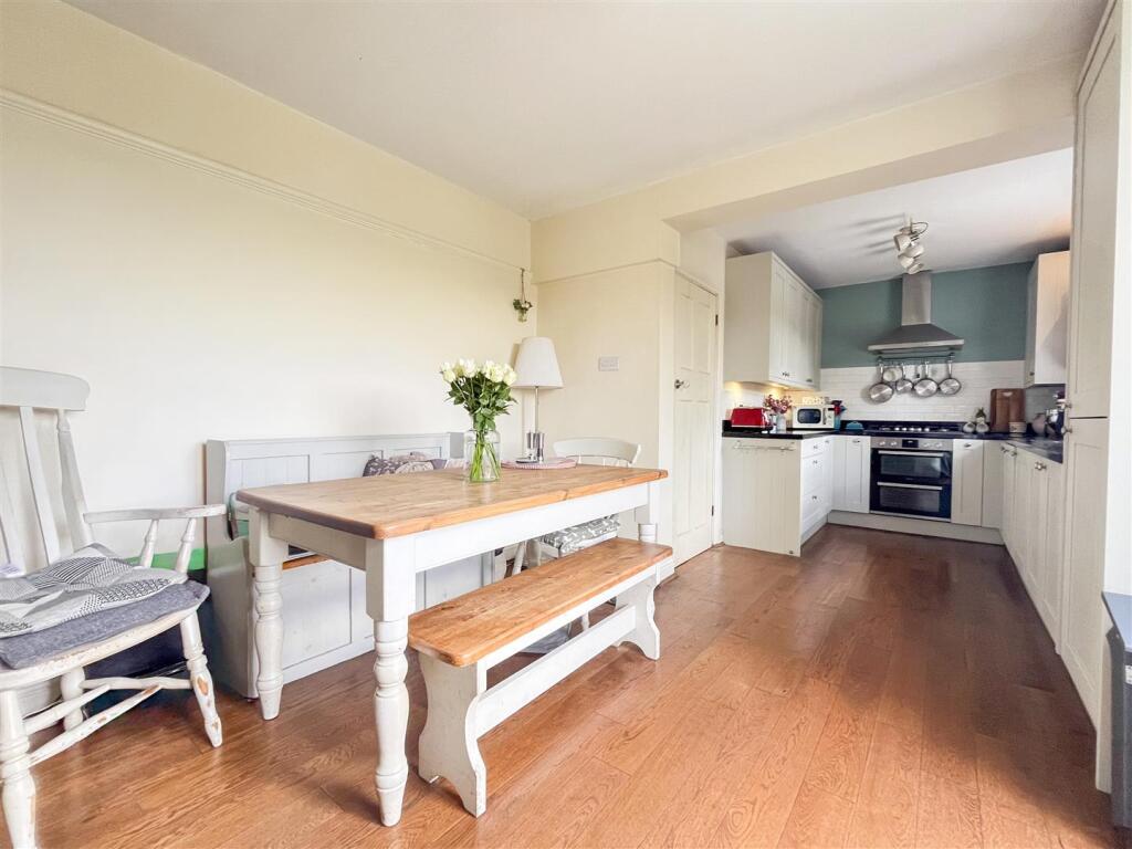 House in Wealden, Sandy Cross, Heathfield and Waldron - View 5