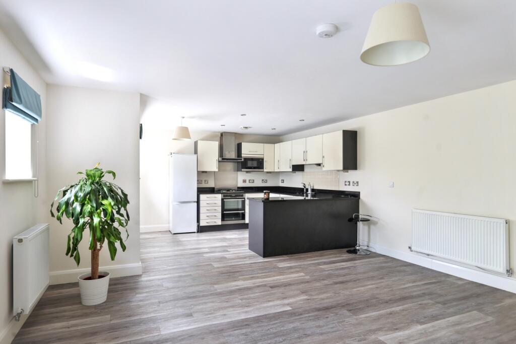 Apartment in Faringdon, Great Faringdon - View 2