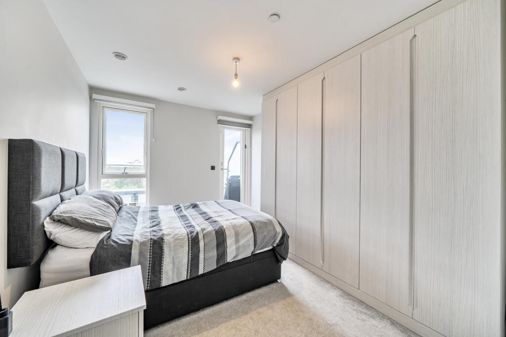 Apartment in London - View 5