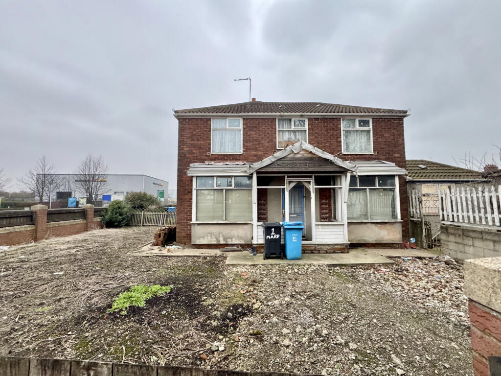 Main image of property: Marfleet Lane, Hull, HU9 5RJ