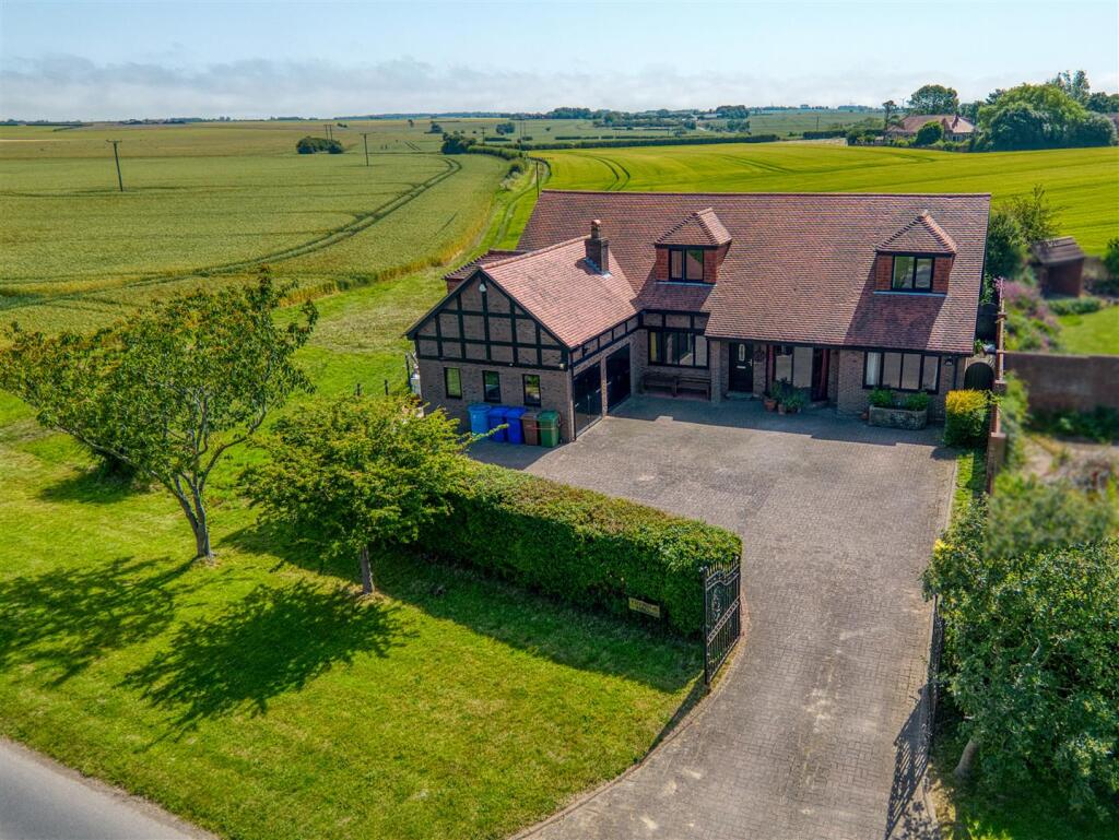 Main image of property: Hollym Road, Patrington