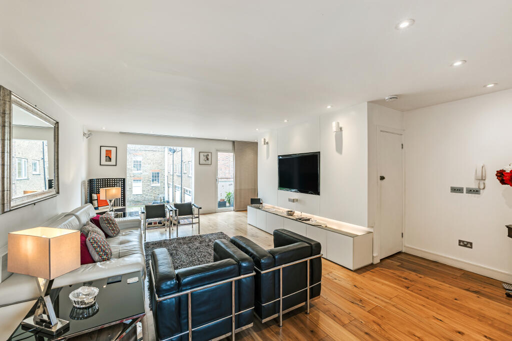 Upper Mall, London, W6 – pohled 2