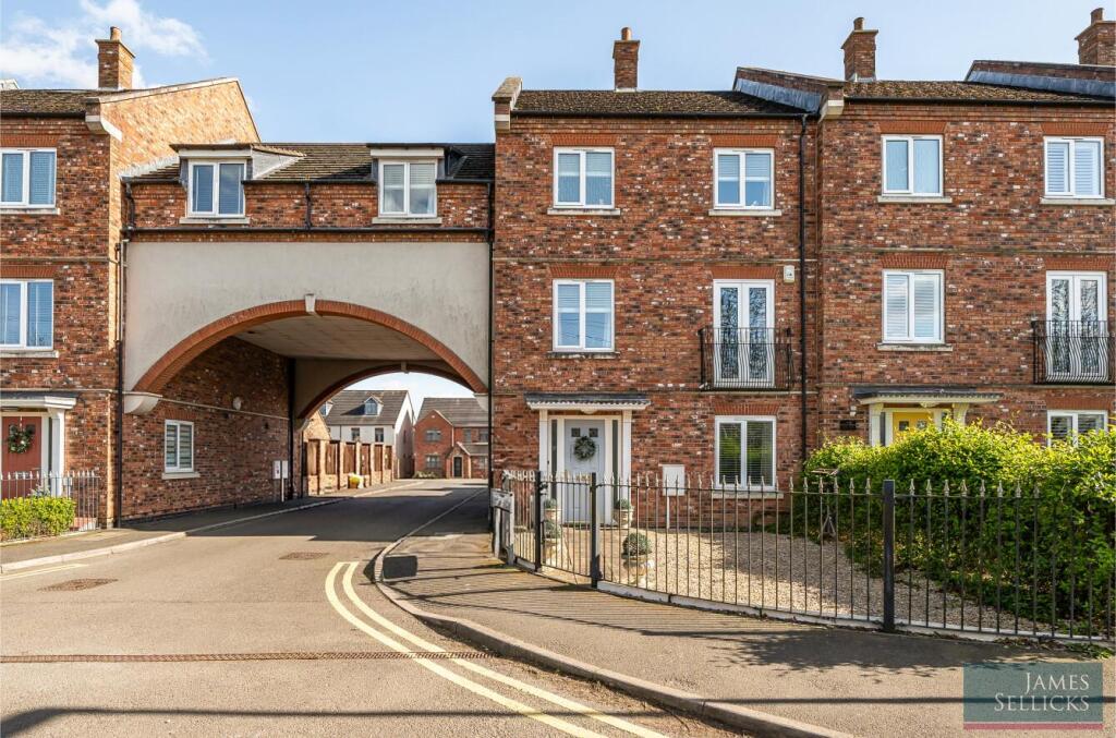 Main image of property: Desford Road, Kirby Muxloe, Leicestershire