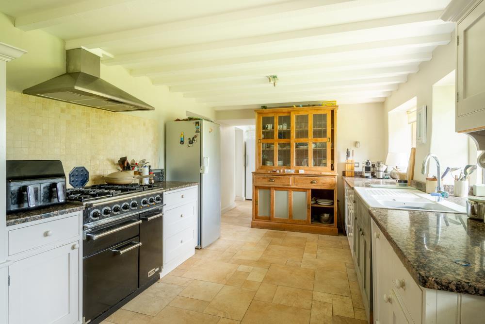 House in Gloucester - View 3