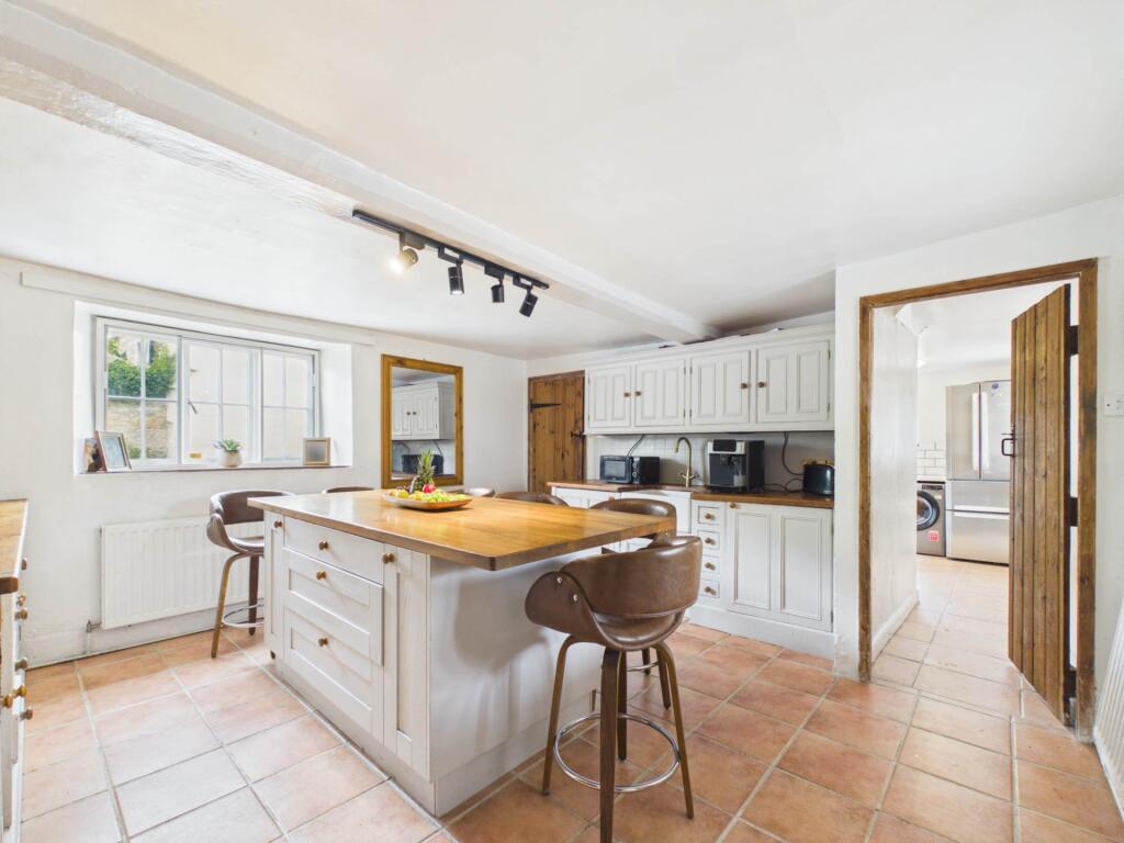 Oving Road, Whitchurch - More