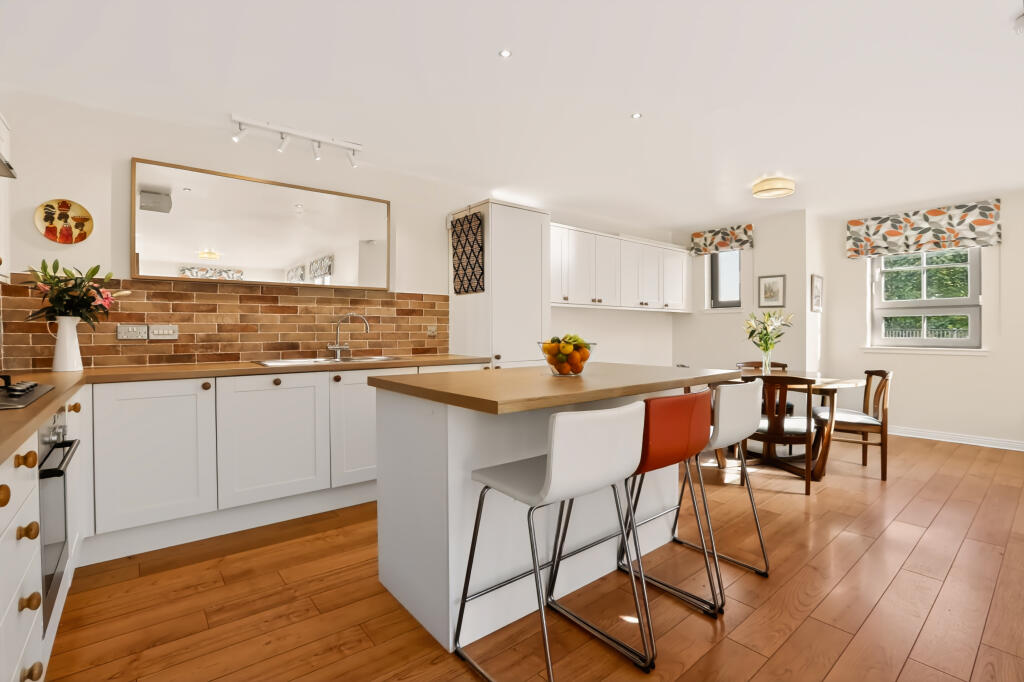 Apartment in Linlithgow, Preston, West Lothian - View 2