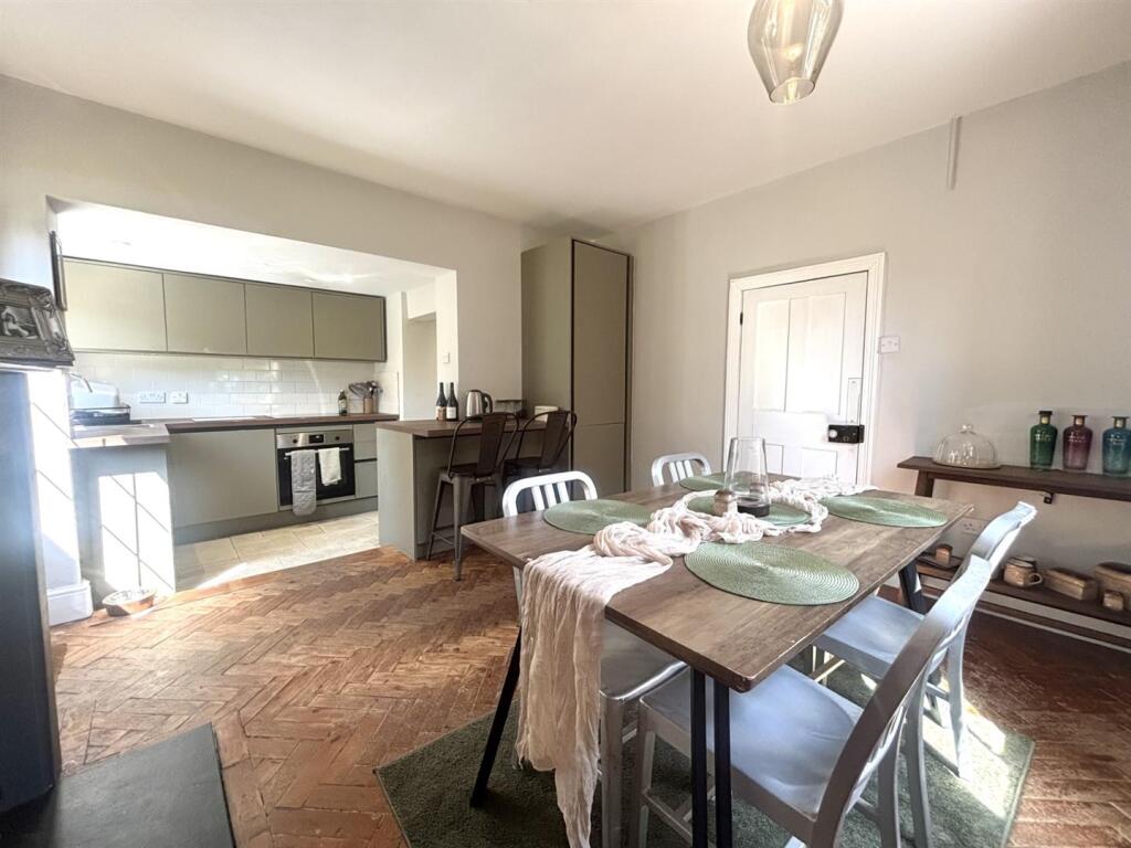 House in Shaftesbury, Dorset - View 5