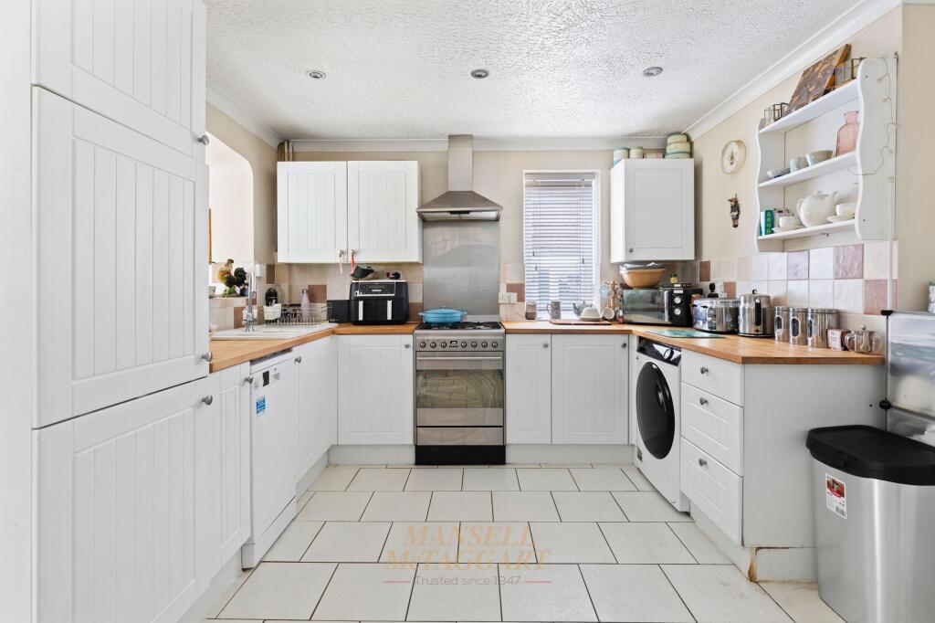 House in Redhill - View 2