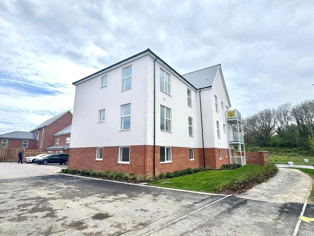 Main image of property: Stunning Two Bedroom Apartment, Wrestwood Road, Bexhill, East Sussex, TN40