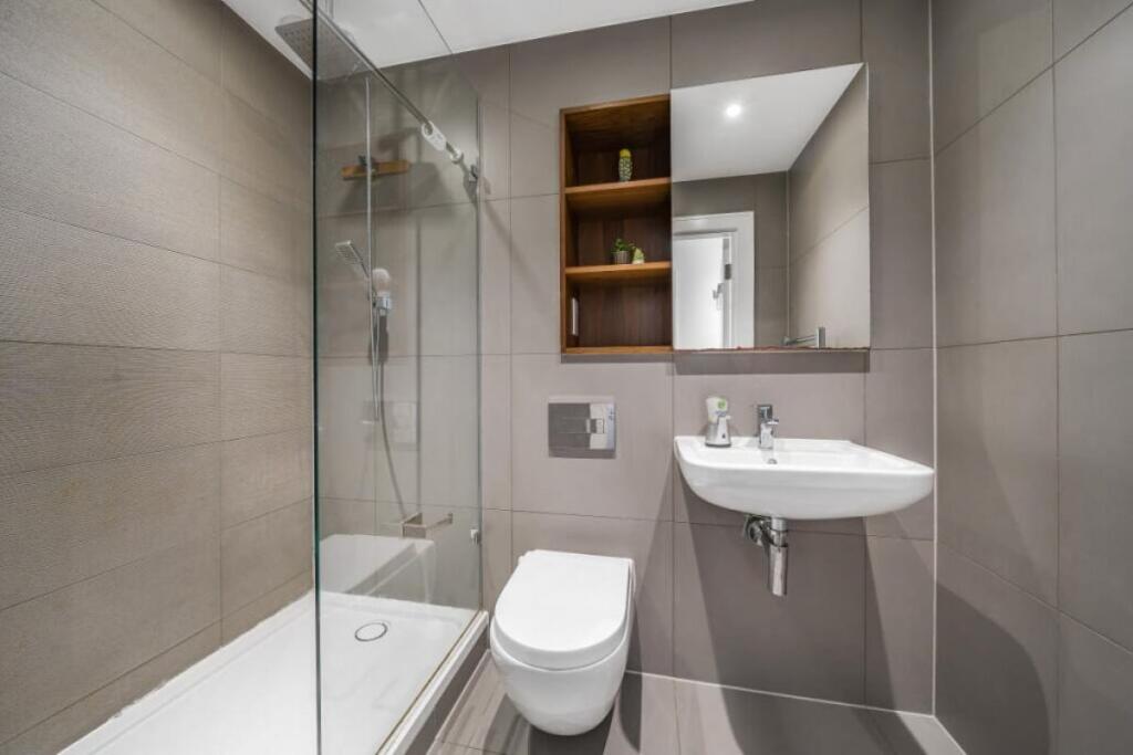 Apartment in London, Royal Borough of Greenwich - View 3