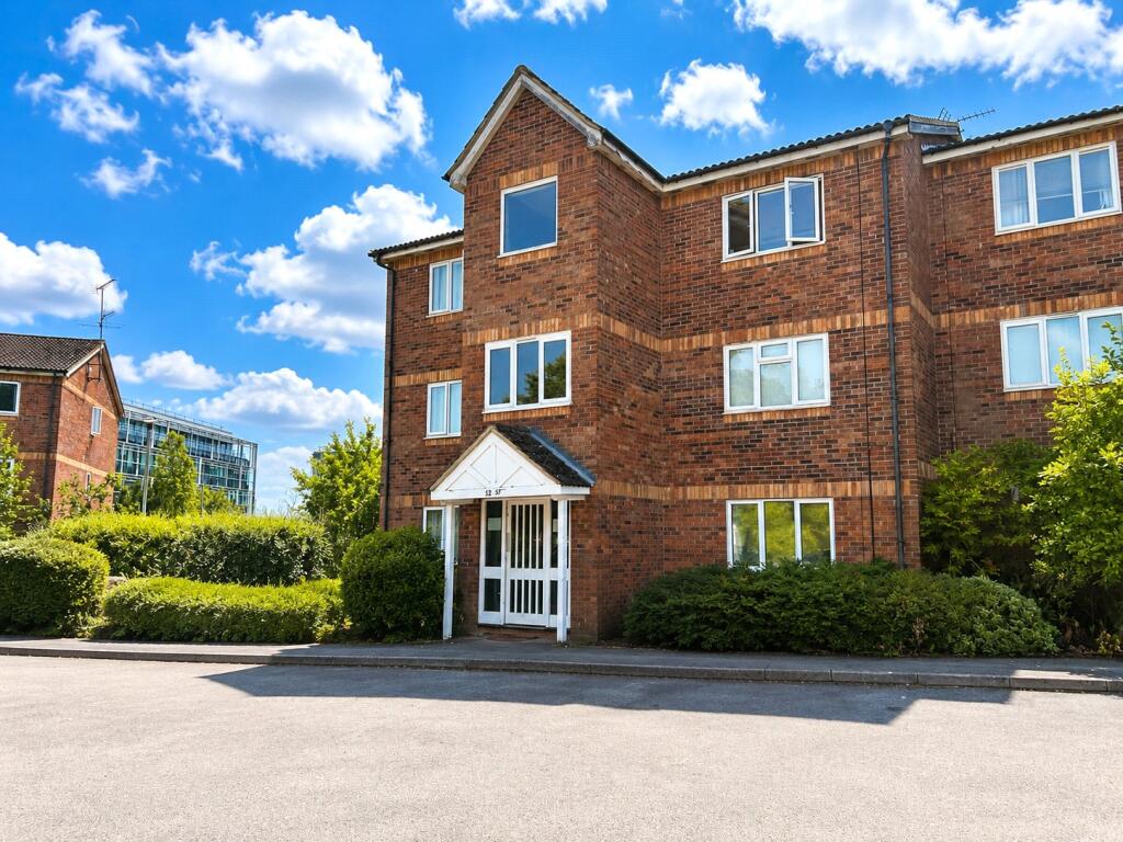 Main image of property: Simmonds Close, Bracknell, Berkshire, RG42