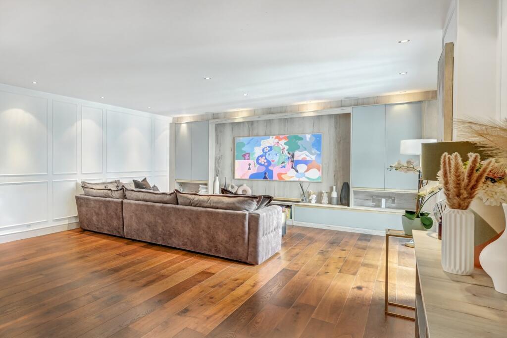 Main image of property: Park Street, London