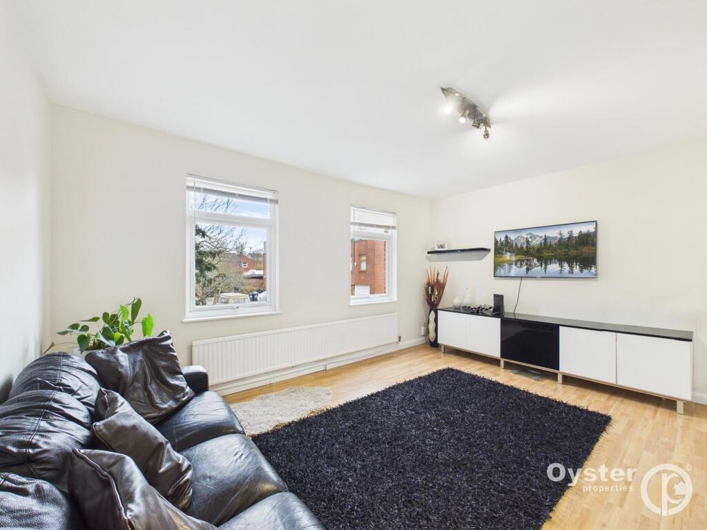 House in London, New Southgate - View 2