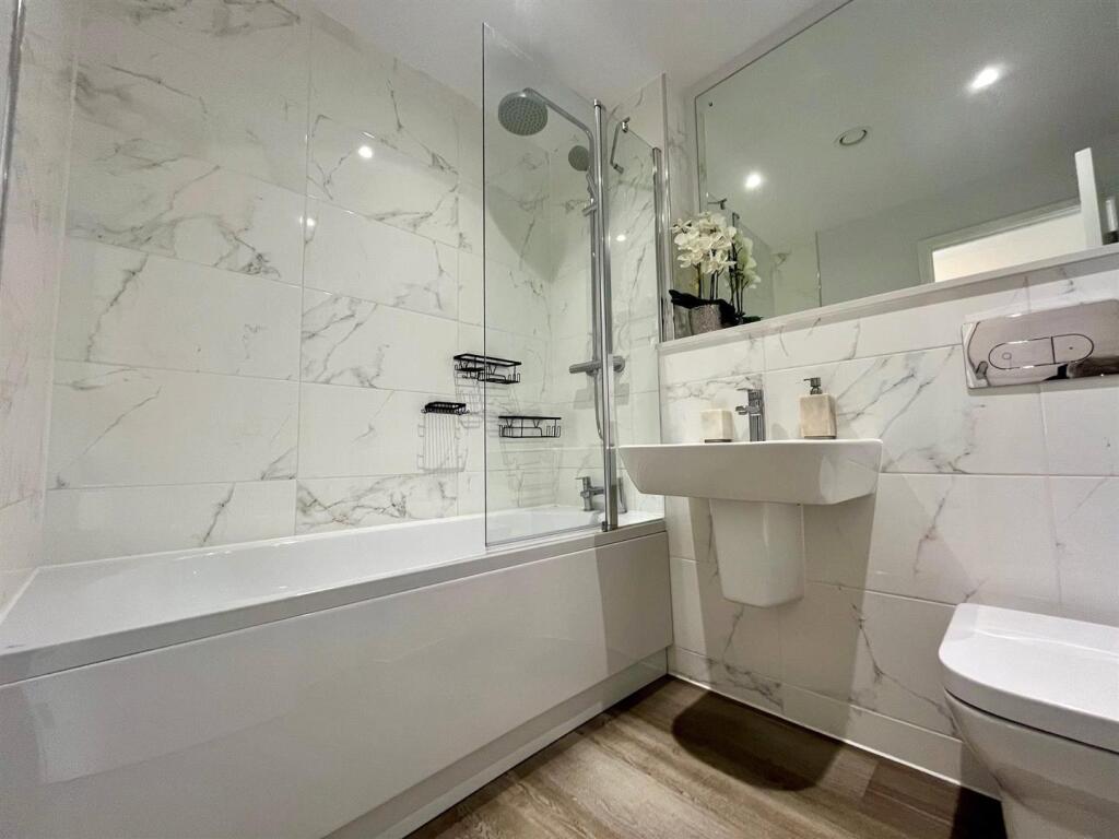 Apartment in Birmingham - More