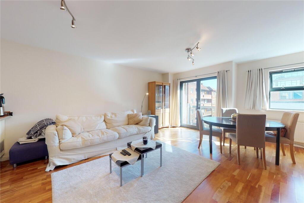 Main image of property: Quaker Street, Shoreditch, London, E1